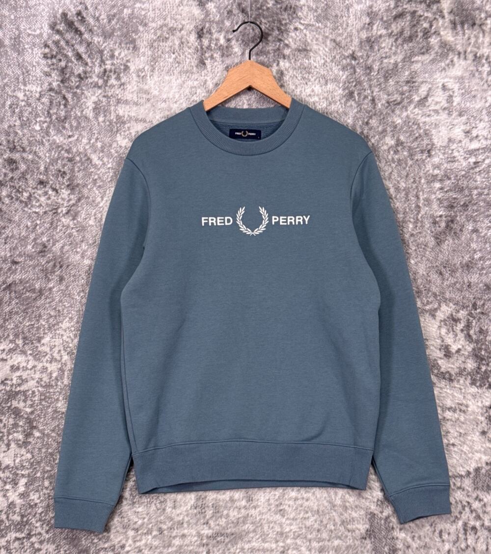 Fred Perry Sweatshirt Small Mens Embroidered Spell Out Crewneck Blue